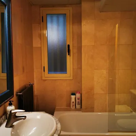 Apartamento AZ El Balcón de Rey Alfonso III Zaragoza Exterior foto